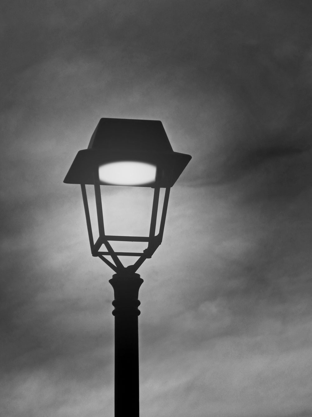 street-lamp-3235028_1920
